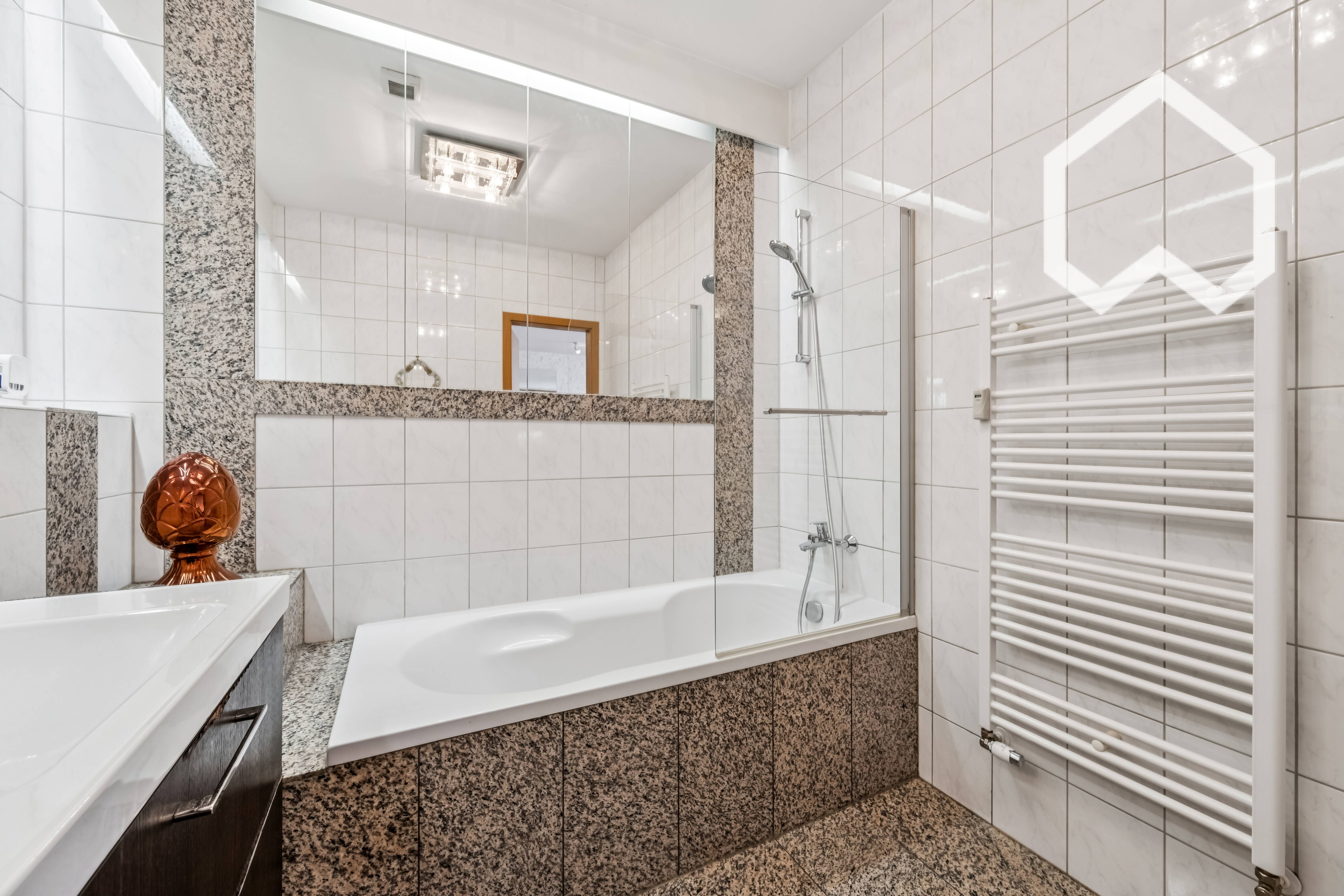 Spacious And Exclusive Loft In A Central Location - 3