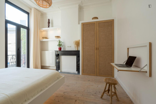 Comfy double bedroom in Amandus - Atheneum