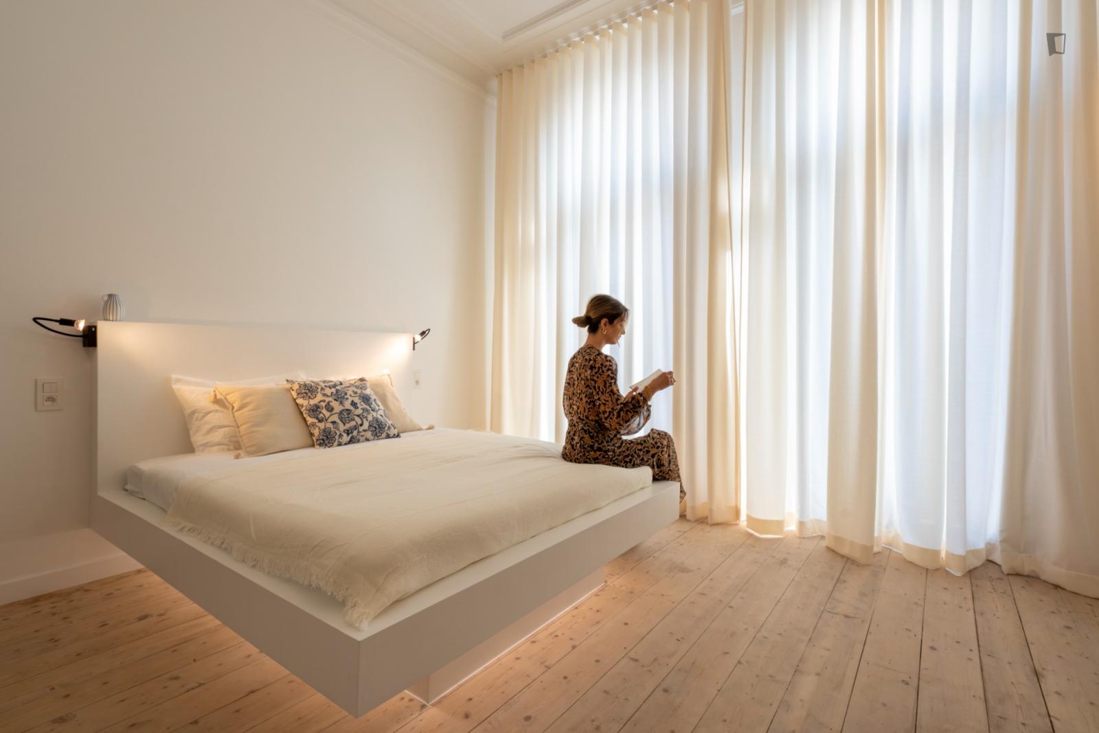 Comfy Double Bedroom In Amandus - Atheneum - 1
