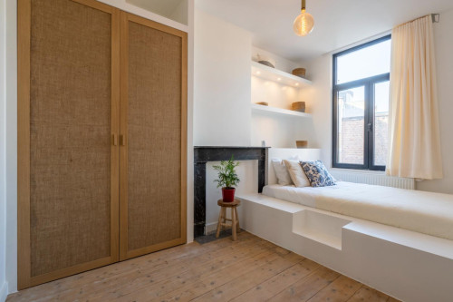 Bright double bedroom in Amandus - Atheneum