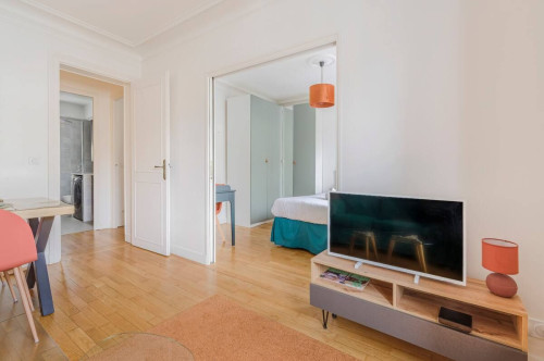 Pretty studio near school, Paris