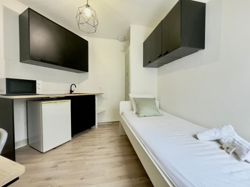 Cozy studio near parc Monceau