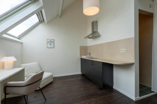 Very inviting ensuite double bedroom in Seefhoek
