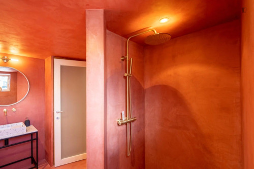 Exquisite double ensuite bedroom near Antwerp Central Train Station - Gallery - 7