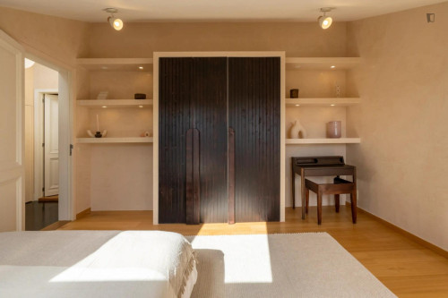 Appealing double ensuite bedroom near Antwerp Central Train Station - Gallery - 4