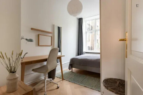 Delightful double bedroom in Indre By