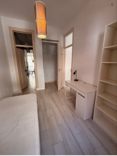 Double room with private bathroom near Cidade Universitária