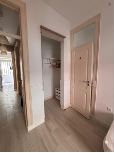 Double room with private bathroom near Cidade Universitária