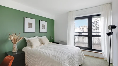 Room in a shared 7-bedroom apartment for rent in Gambetta, Paris with all bills included.