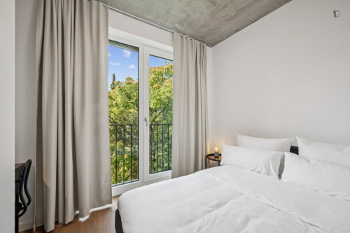 Wonderful single ensuite bedroom in Moabit