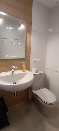 Cozy single bedroom in fully furnshed apartment in central Salamanca