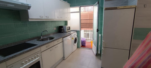 Cozy single bedroom in fully furnshed apartment in central Salamanca - Gallery - 19