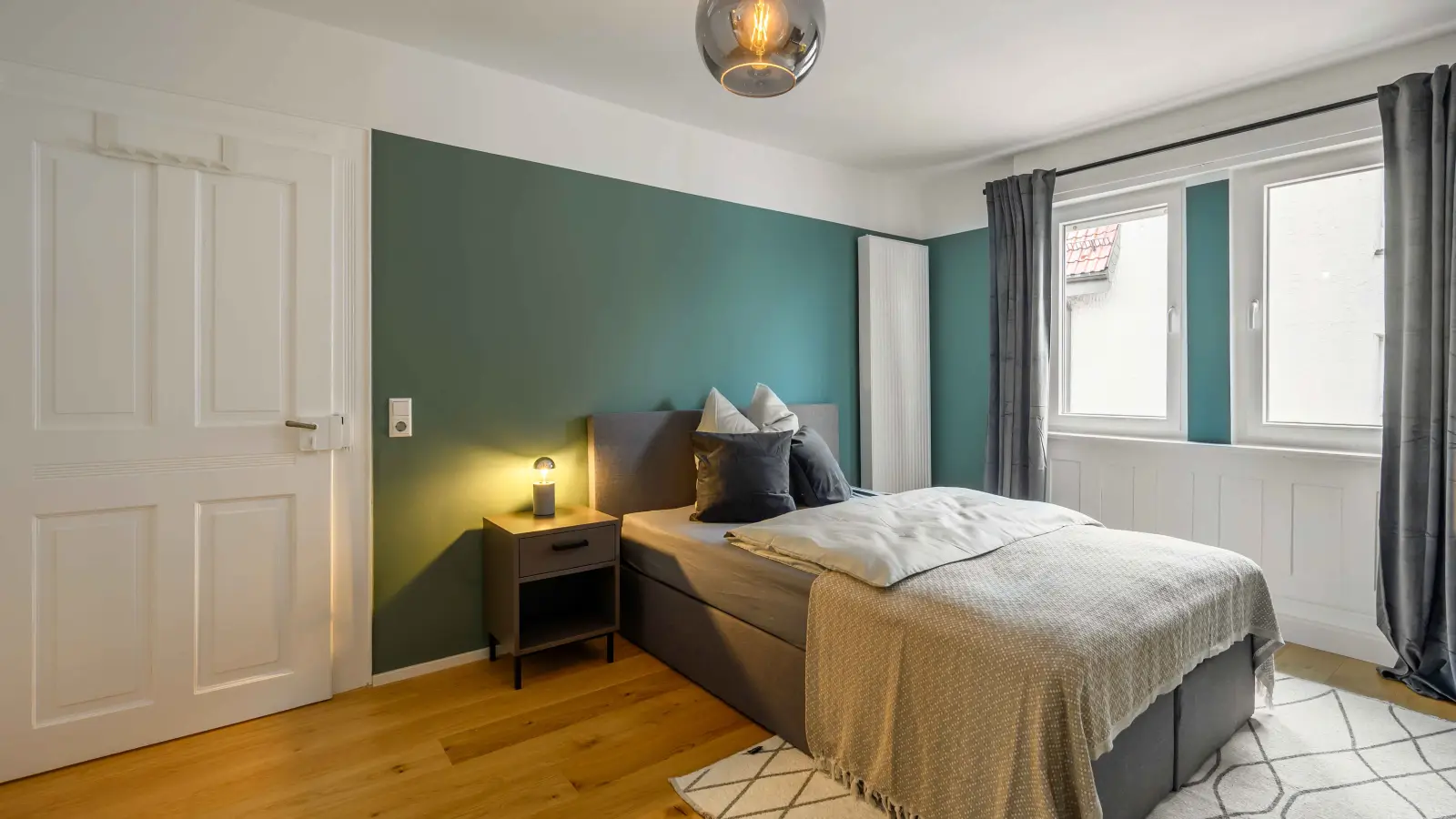  Room In A Shared 3-Bedroom Apartment  -  Room in a shared 3-bedroom apartment for rent in Stuttgart  - Gallery -  1