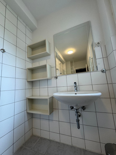 Modern, beautiful loft conveniently located