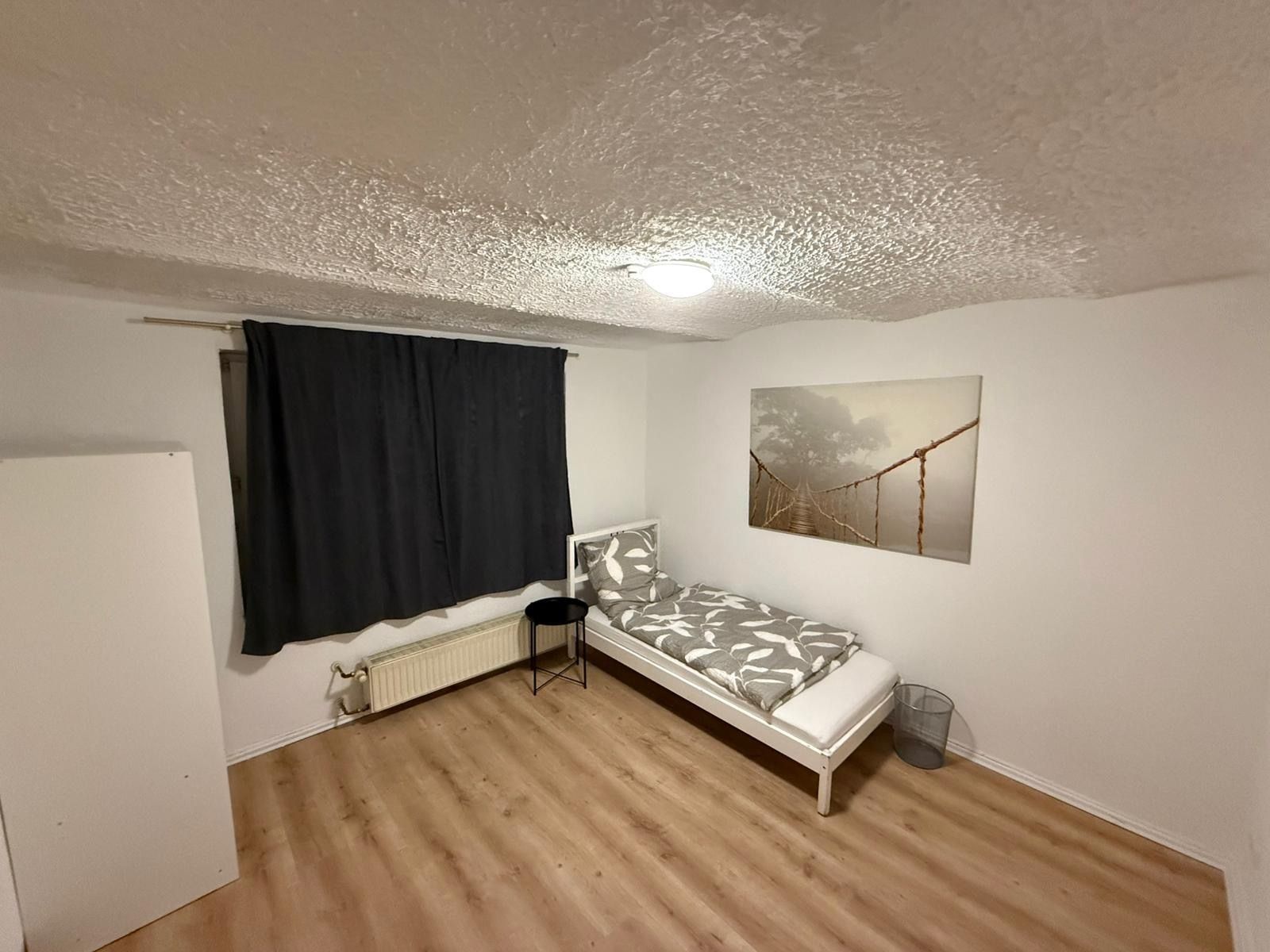  Fully Furnished Detached House With 4 Rooms & Large Kitchen In Mülheim An Der Ruhr  -  Fully furnished detached house with 4 rooms & large kitchen in Mülheim an der Ruhr  - Gallery -  15