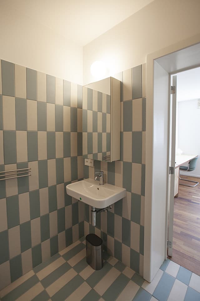 Standard+ Room With Private Bathroom And Toilets - 7
