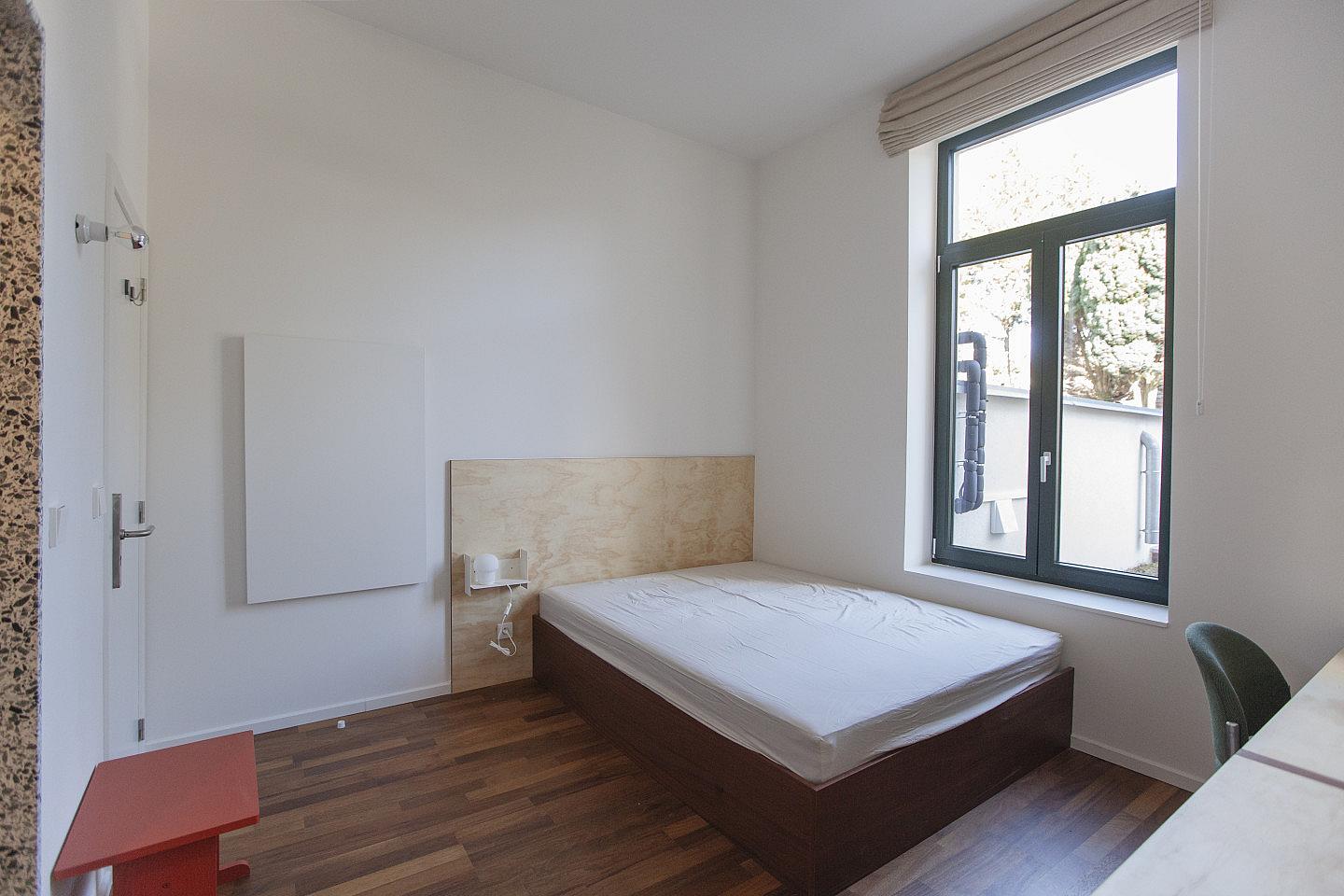 Standard Room With Private Bathroom - 9
