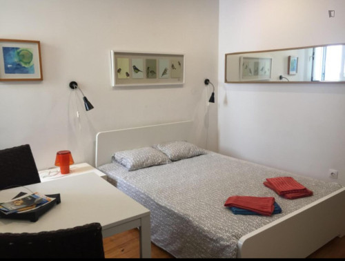 Lovely Studio in Santa Catarina, Centre Lisbon