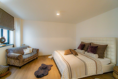 Modern and stylish garden maisonette apartment in Bogenhausen