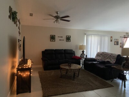 Warm Family Homestay. Private rooms