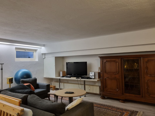Cologne-Weiden: Cozy 2-Room Apartment w/ Utilities Included – Perfect for Students & Professionals