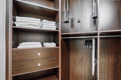 Altin - 1 room in Trocadero