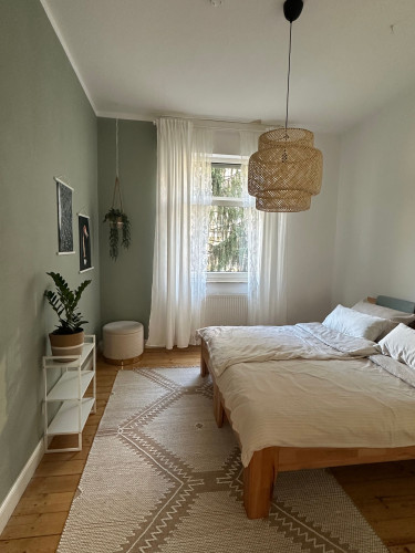Bright & Quiet Apartment in Central Location with Excellent Transport Links