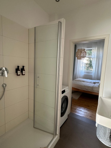 Bright & Quiet Apartment in Central Location with Excellent Transport Links - Gallery - 6