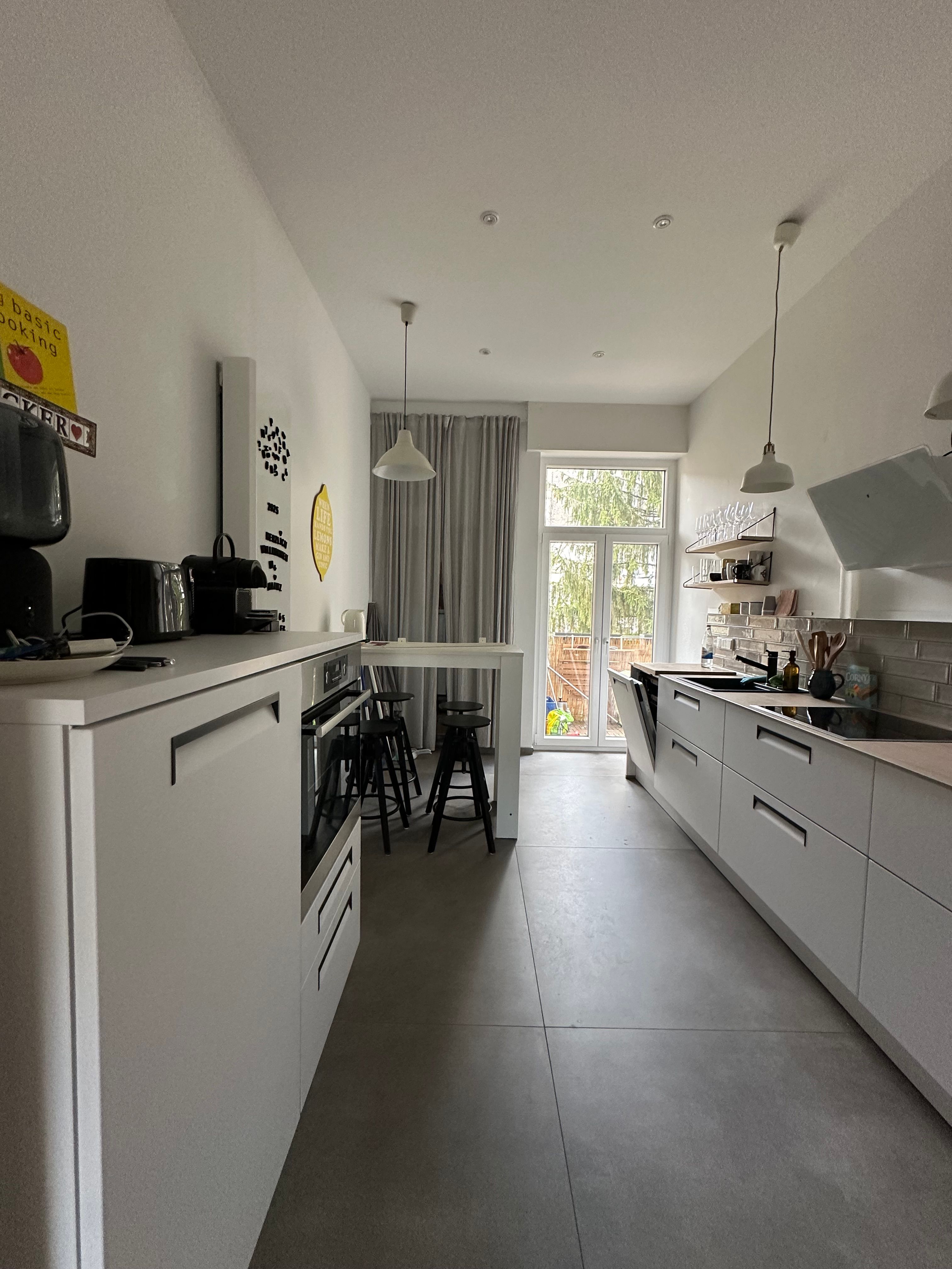Bright & Quiet Apartment In Central Location With Excellent Transport Links - 9
