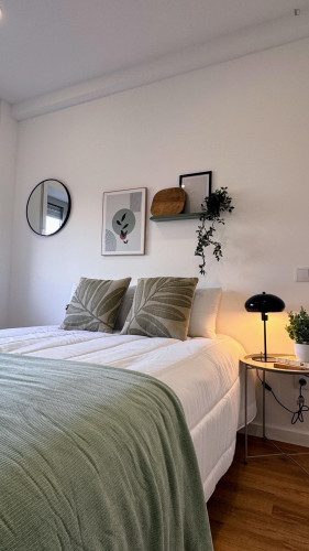 Welcoming Double Bedroom near Universidade de Coimbra