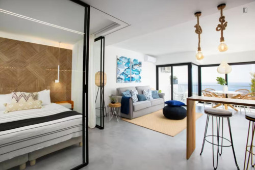 Outstanding Studio with a balcony close to California Beach - Gallery - 10