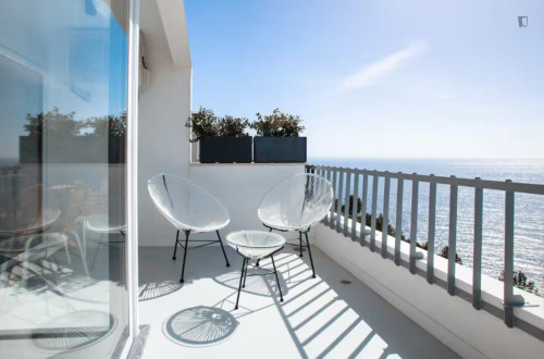 Outstanding Studio with a balcony close to California Beach - Gallery - 12