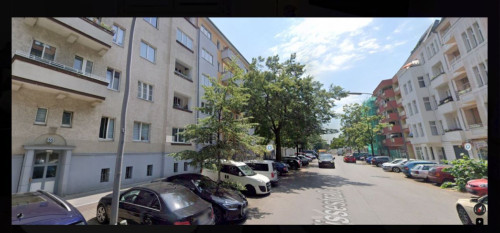 Fashionable, cozy loft in Wilmersdorf, 1st floor / raised ground floor in a historic building with 3-meter-high ceilings