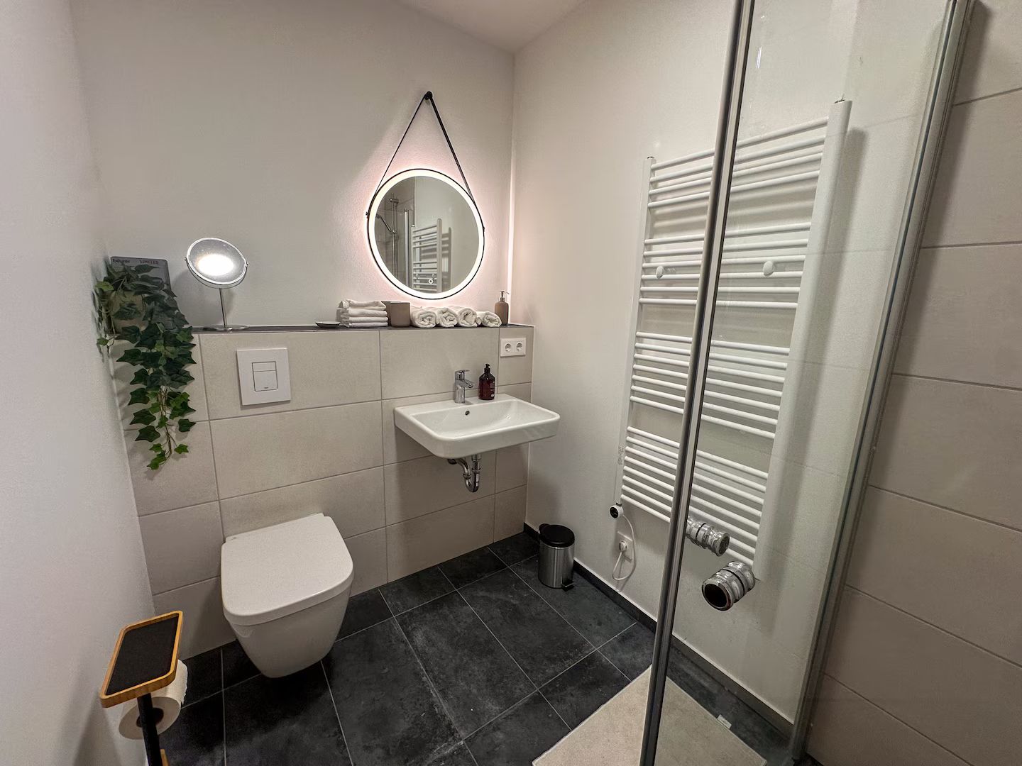  Perfect & New 1 Bedroom Fully Furnished Home In Neuruppin Lakeview  -  Perfect & new 1 bedroom fully furnished home in Neuruppin Lakeview  - Gallery -  14