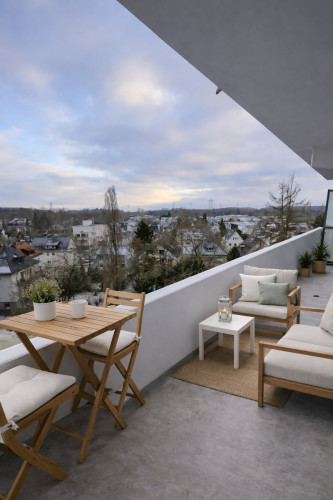 Modern 3.5-Room Apartment with Balcony in Offenbach City Center - Gallery - 13