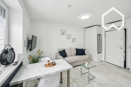 Bright studio apartment on Simbacherstraße, just a short walk from Ostbahnhof. - Gallery - 12