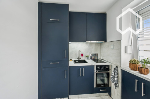 Bright studio apartment on Simbacherstraße, just a short walk from Ostbahnhof.