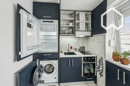 Bright studio apartment on Simbacherstraße, just a short walk from Ostbahnhof.