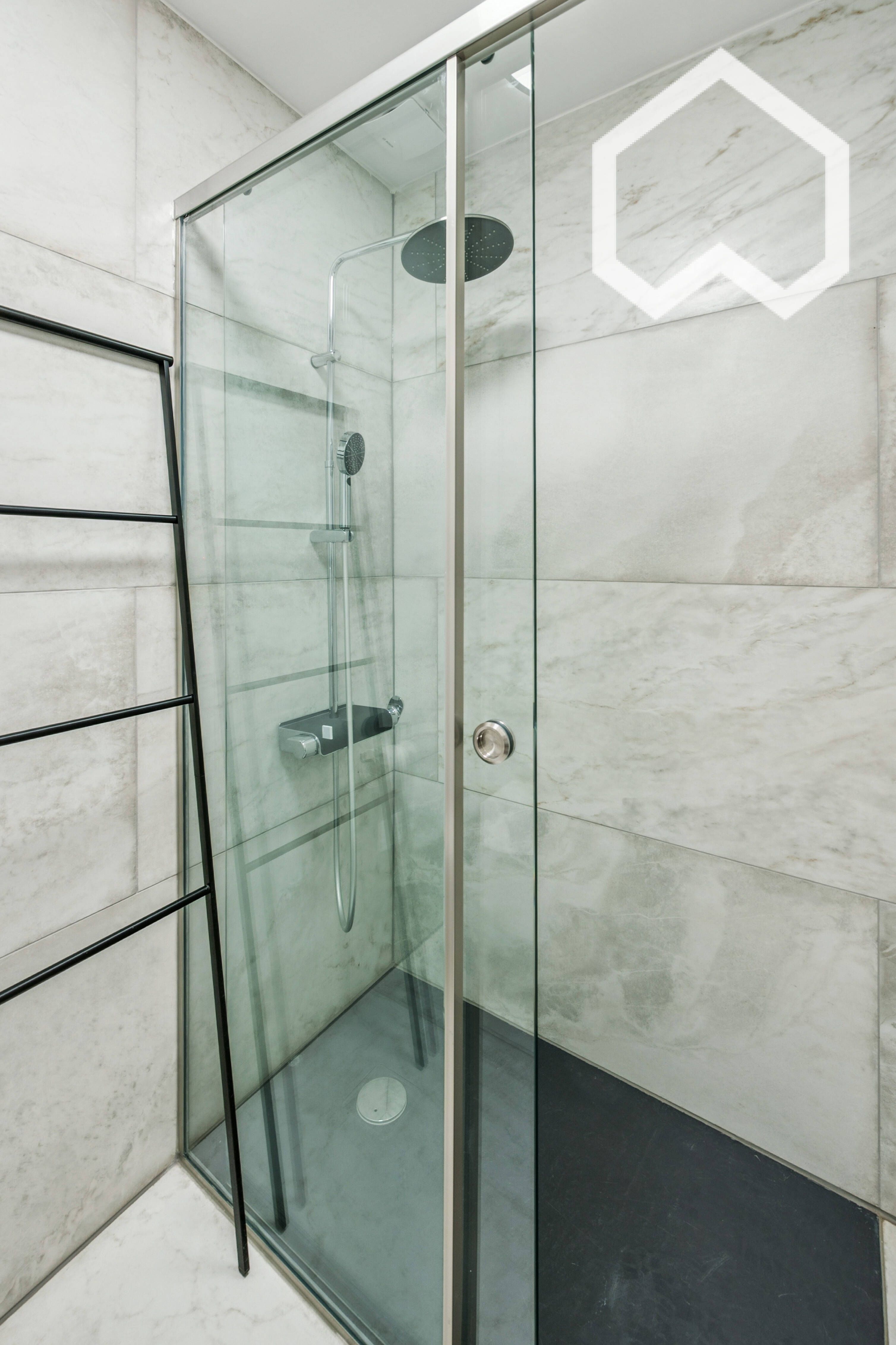Bright Studio Apartment On Simbacherstraße, Just A Short Walk From Ostbahnhof. - 4