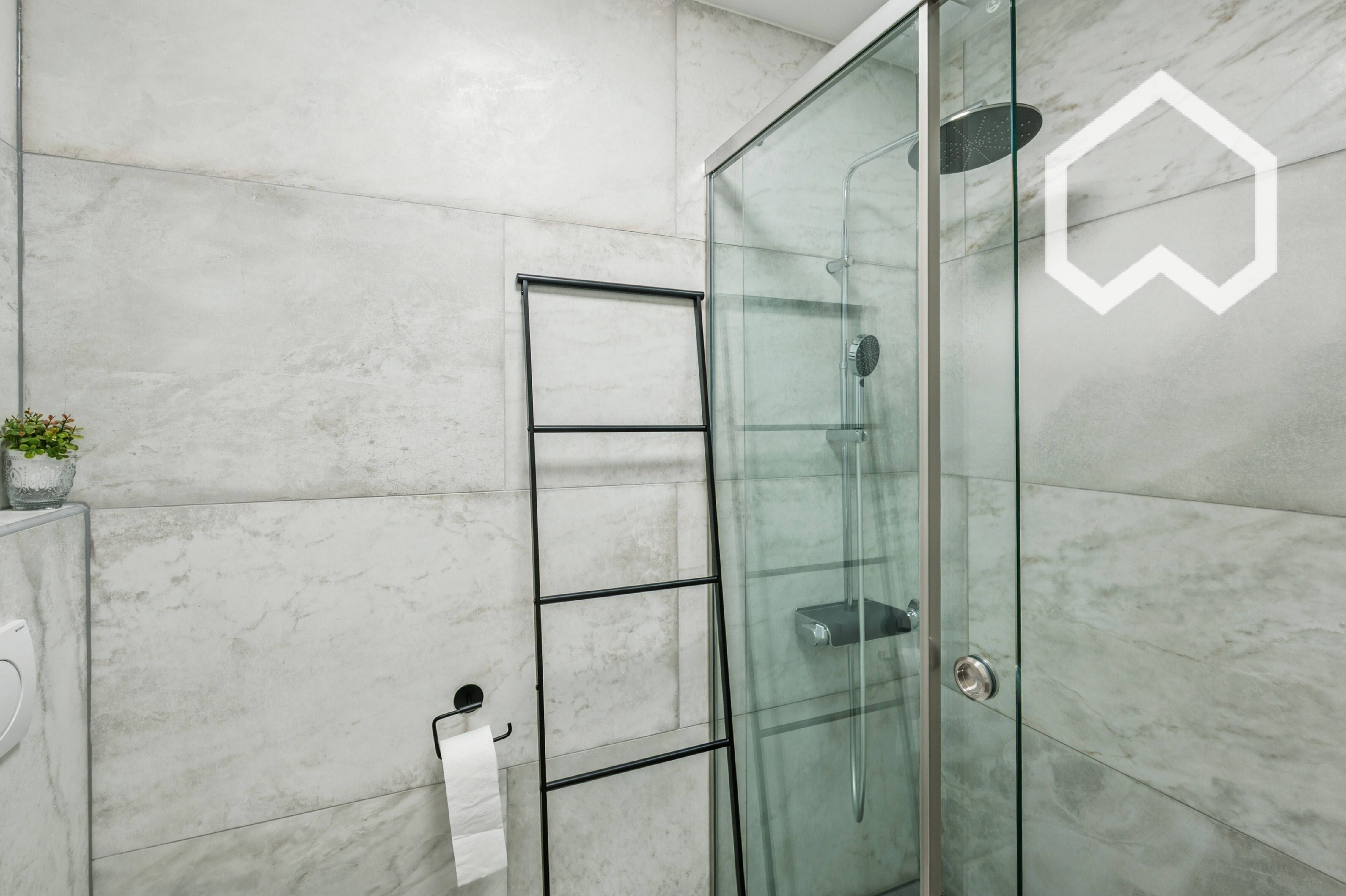 Bright Studio Apartment On Simbacherstraße, Just A Short Walk From Ostbahnhof. - 5