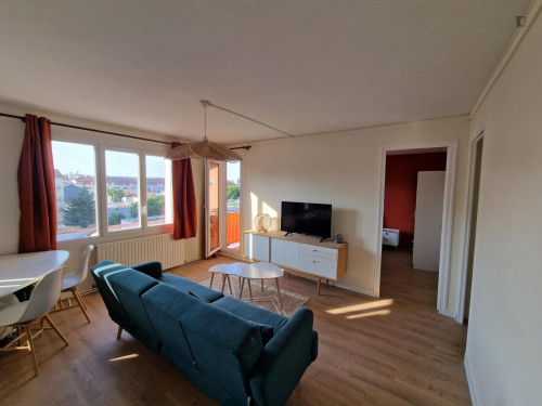 Pleasant double bedroom near Université Claude Bernard Lyon 1 - Gallery - 3