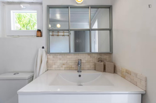 Adorable 2 Bedroom House with a backyard close to Ericeira - Gallery - 10