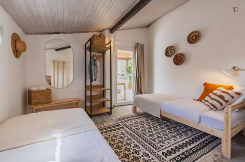 Adorable 2 Bedroom House with a backyard close to Ericeira - Gallery - 5