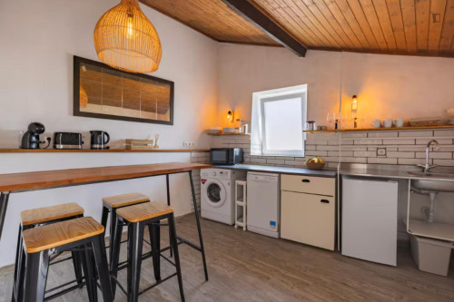 Adorable 2 Bedroom House with a backyard close to Ericeira - Gallery - 30