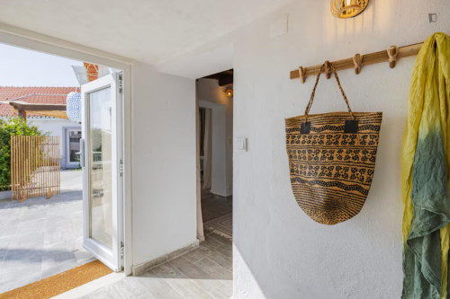 Adorable 2 Bedroom House with a backyard close to Ericeira - Gallery - 14