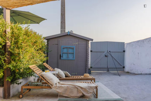 Lovely 2 Bedroom House with a Terrace near Ericeira 