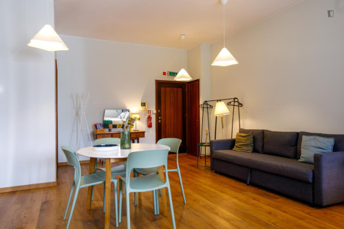 Modern Studio with AC, Elevator Fast Wi-Fi near Metro and Praça da República