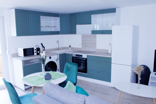 Cozy Upper Floor Apartment - Fully Furnished and Equipped! located (Bühl) - Gallery - 13