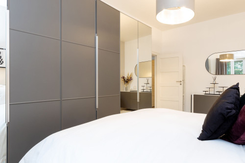 WELL DESIGN 1 BEDROOM APARTMENT