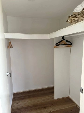 Room 1 - 12